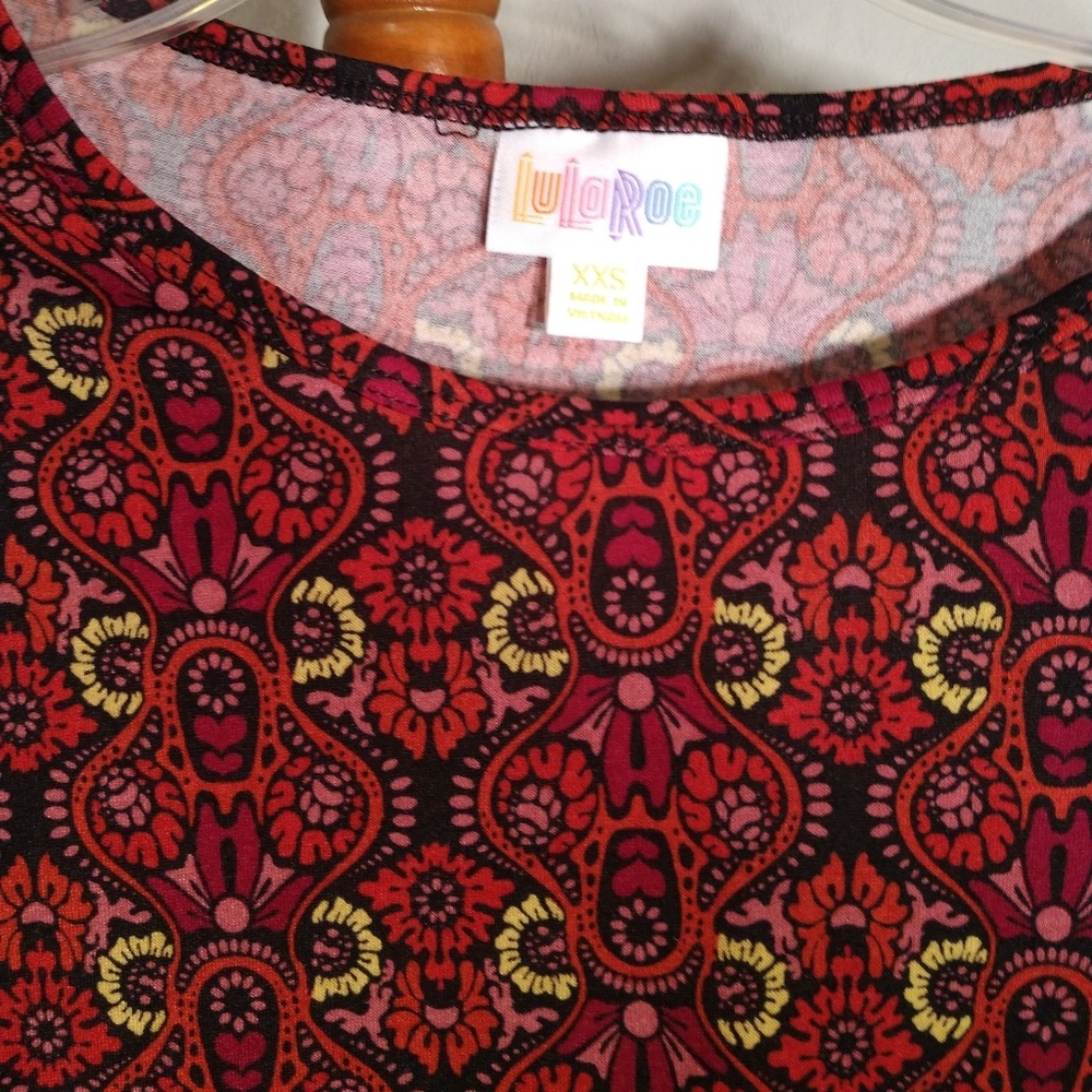 LuLaRoe Irma HiLo Tunic XXS New Red Geometric Top